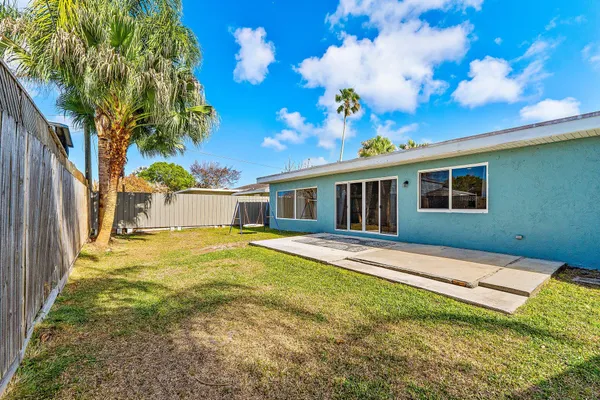 $525,000 | 1851 Southeast Jackson Street, Stuart, FL 34997