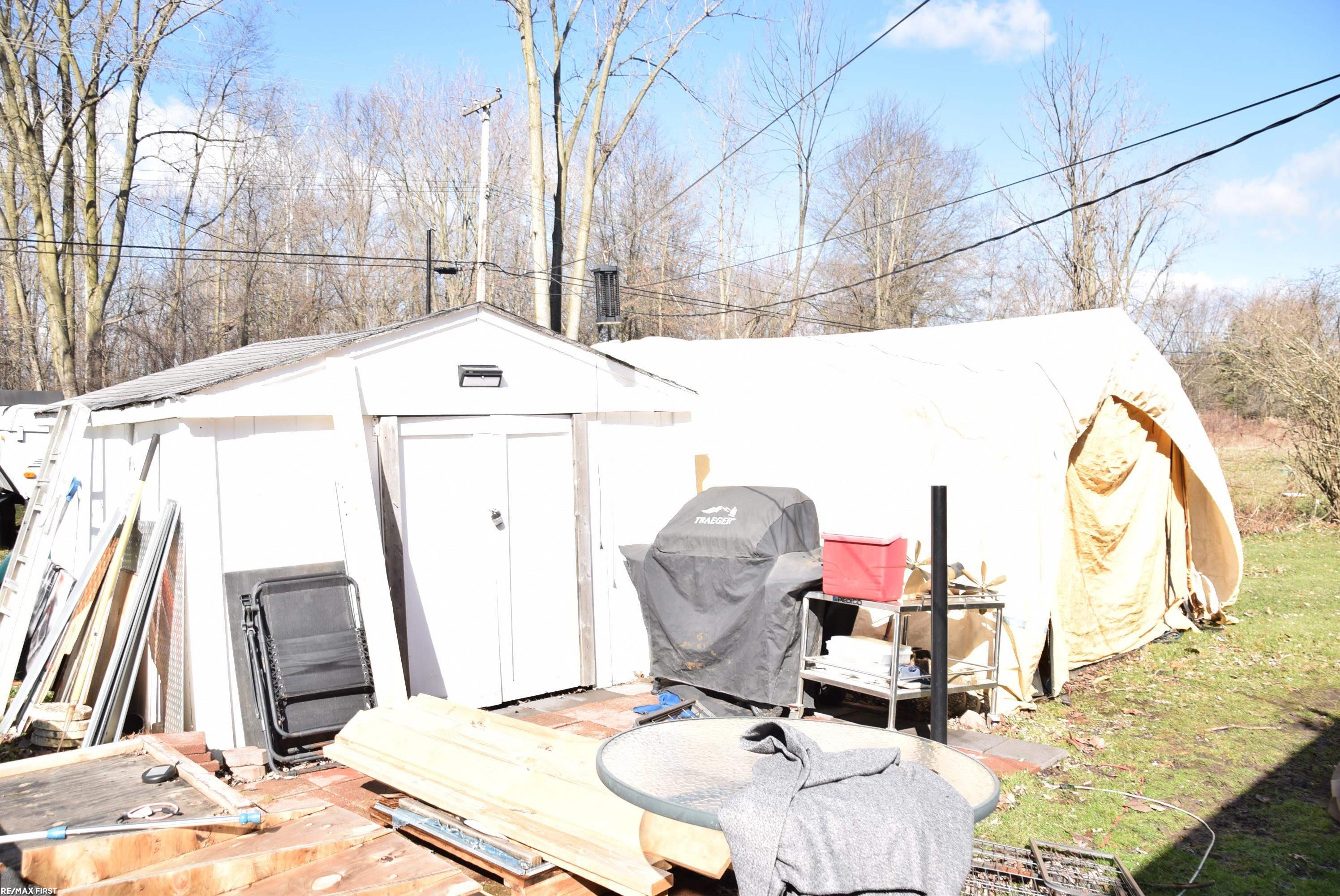 20150 Sherwood Road Belleville, MI 48111 - Photo 9 of 22