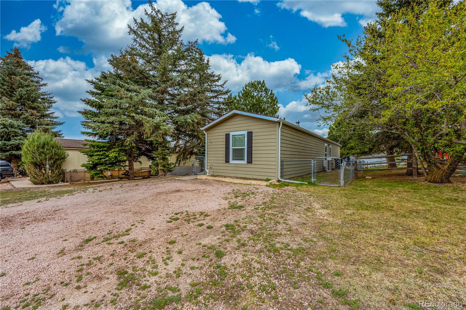 9669 Spruce Mountain Road Larkspur, CO 80118 - Photo 4 of 34