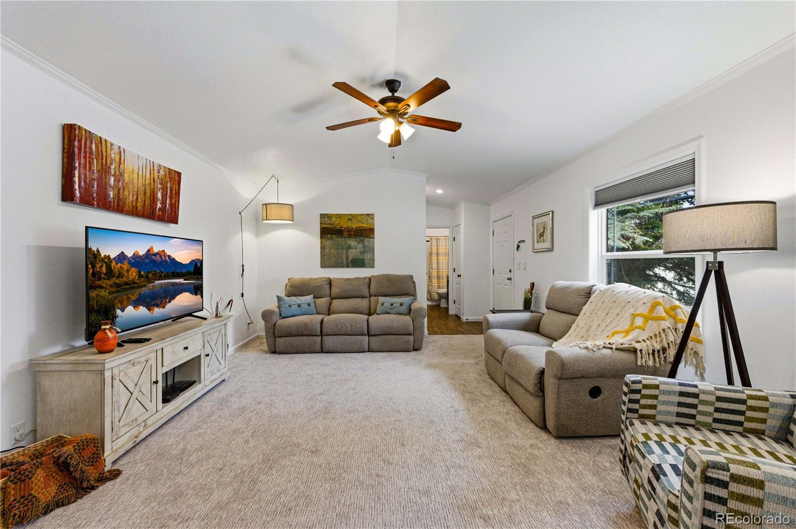 9669 Spruce Mountain Road Larkspur, CO 80118 - Photo 9 of 34