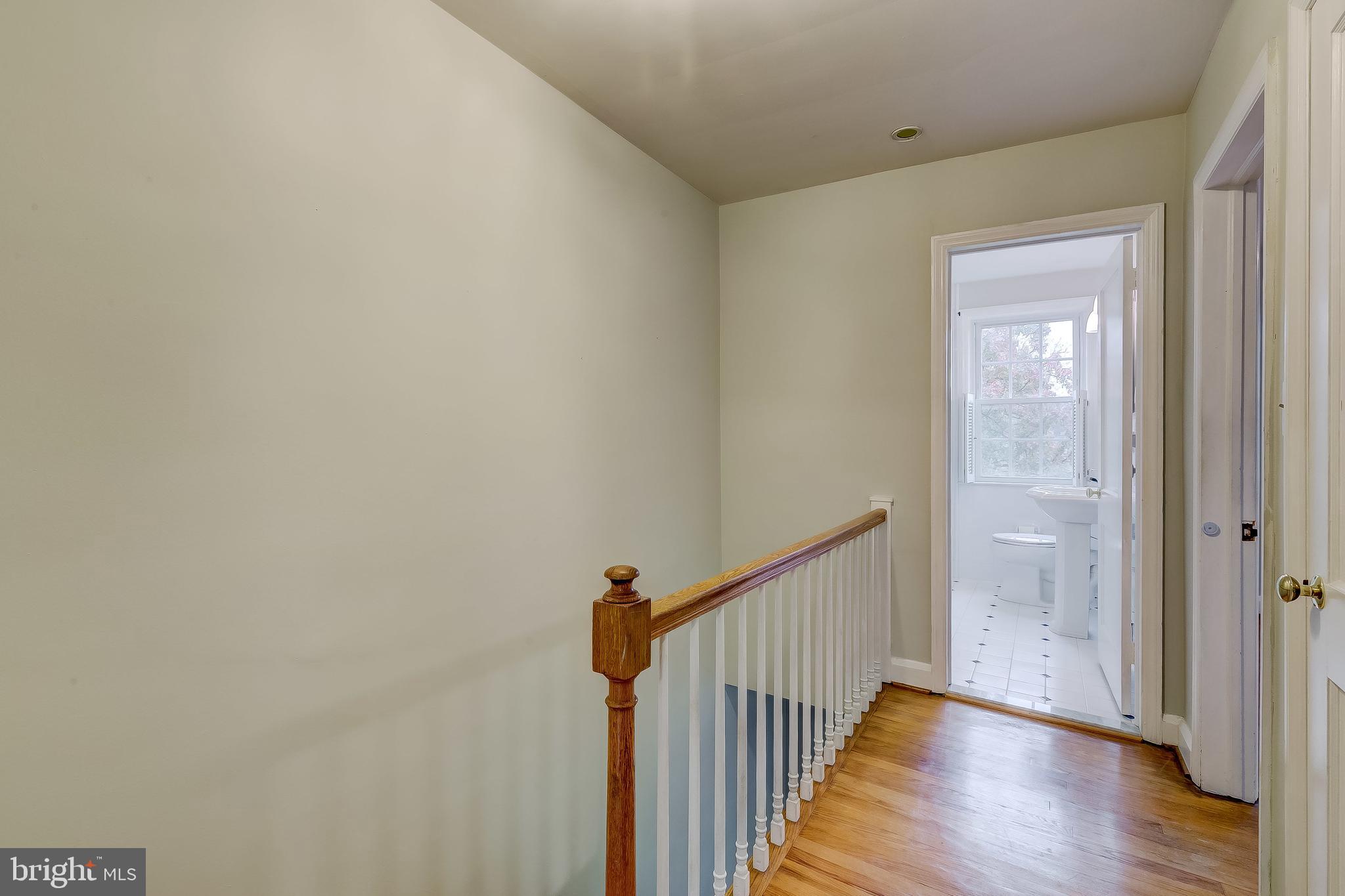 1912 Edgewood Road Baltimore, MD 21286 - Photo 19 of 45 Upper level