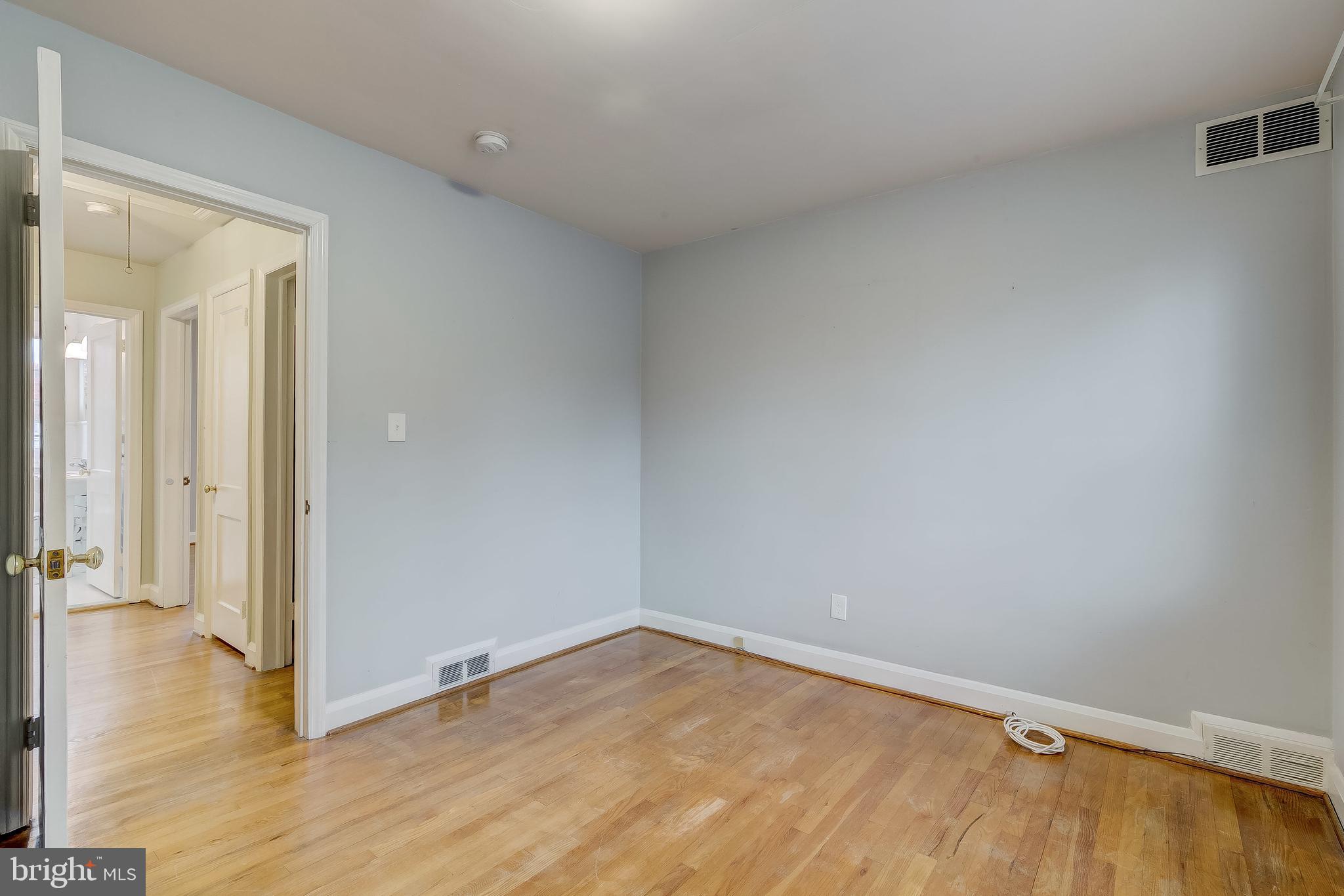 1912 Edgewood Road Baltimore, MD 21286 - Photo 29 of 45 Bedroom #3