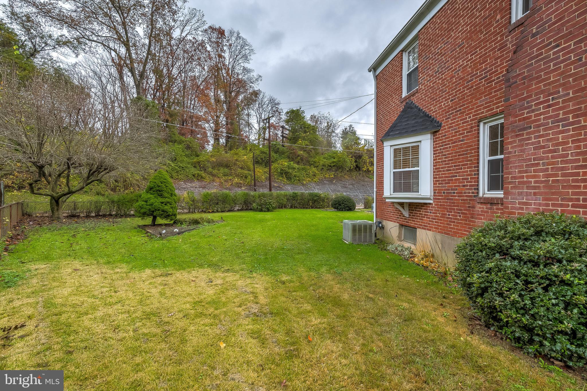 1912 Edgewood Road Baltimore, MD 21286 - Photo 41 of 45 Side yard/Bay window