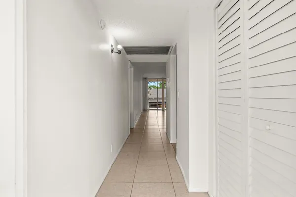 $159,000 | 9340 Lagoon Place, Unit 206, Davie, FL 33324