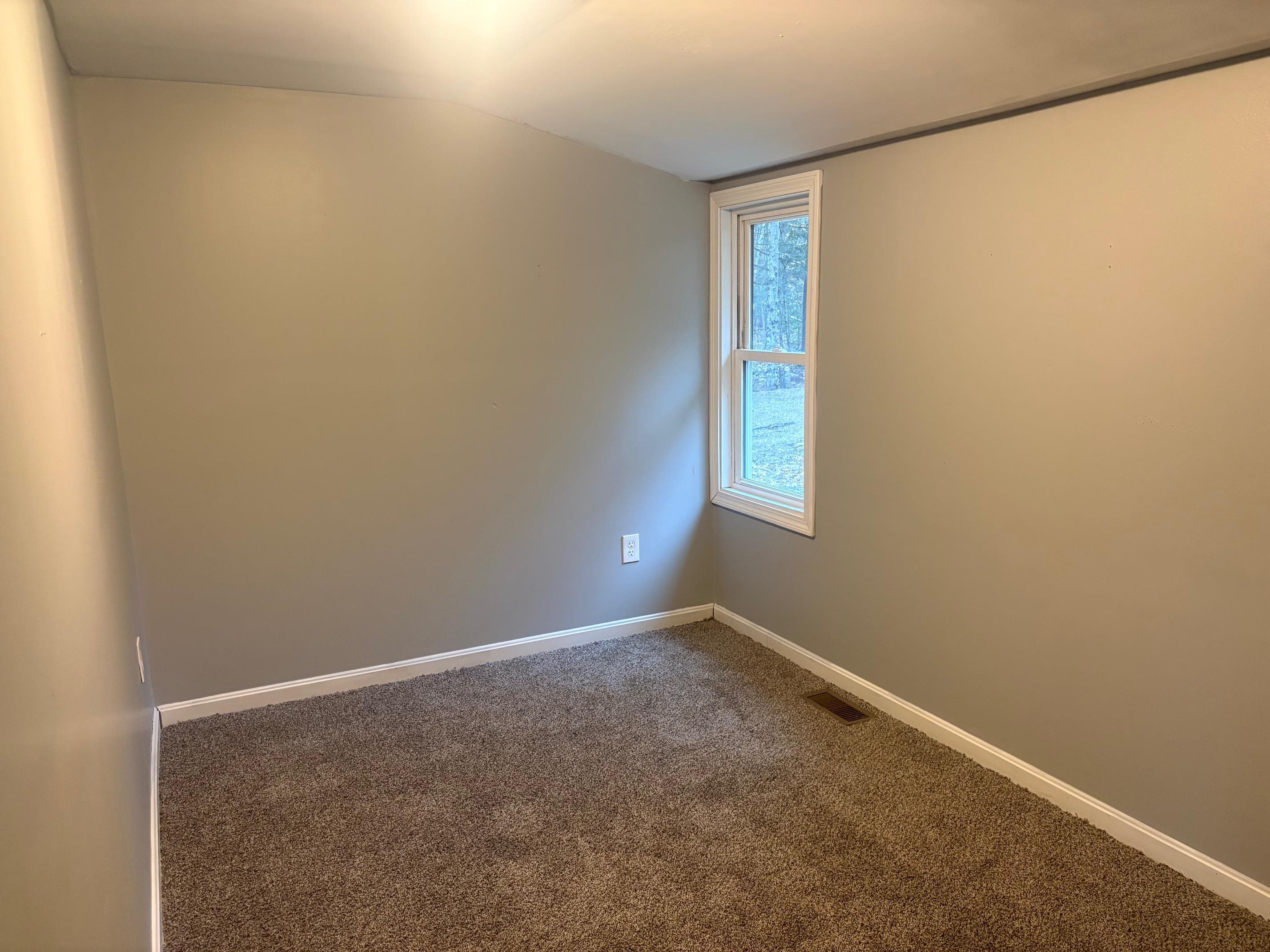 18 Shady Lane Northfield, NH 03276 - Photo 7 of 16