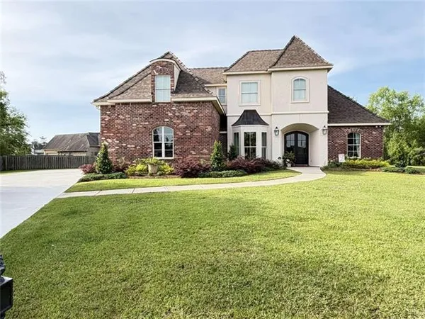 $839,000 | 905 Pine Wild Circle, Madisonville, LA 70447