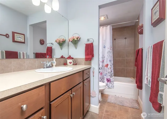 $315,000 | 300 North 130th Street, Unit 4104, Seattle, WA 98133