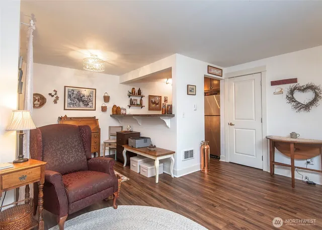 $315,000 | 300 North 130th Street, Unit 4104, Seattle, WA 98133