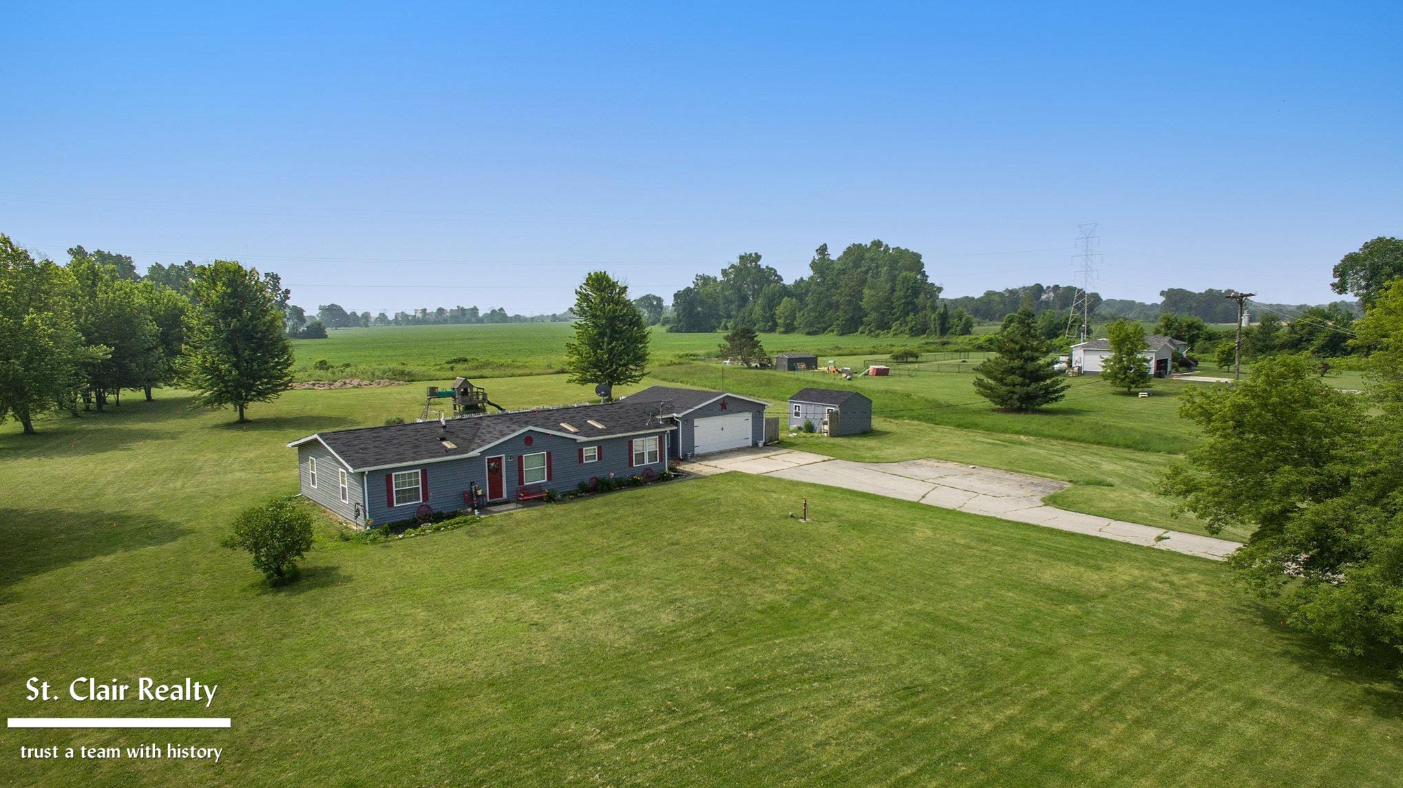 9229 Lambs Road Goodells, MI 48027 - Photo 23 of 24 50114059-22.JPG