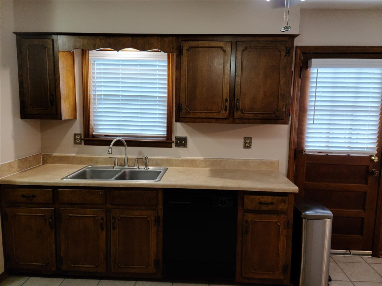 2018 Elkmont Road Memphis, TN 38116 - Photo 11 of 25 Gallery Image 11