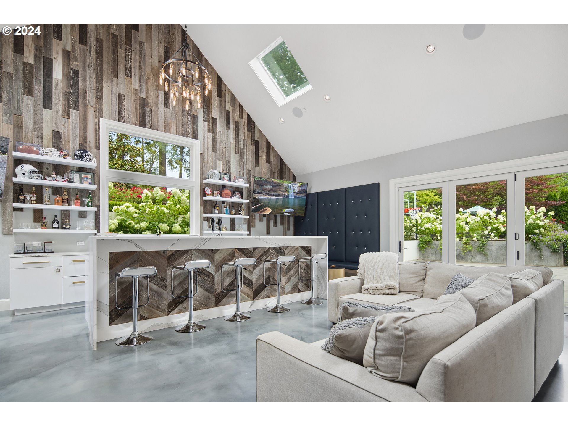 14062 Goodall Road Lake Oswego, OR 97034 - Photo 23 of 47 Gallery Image 23
