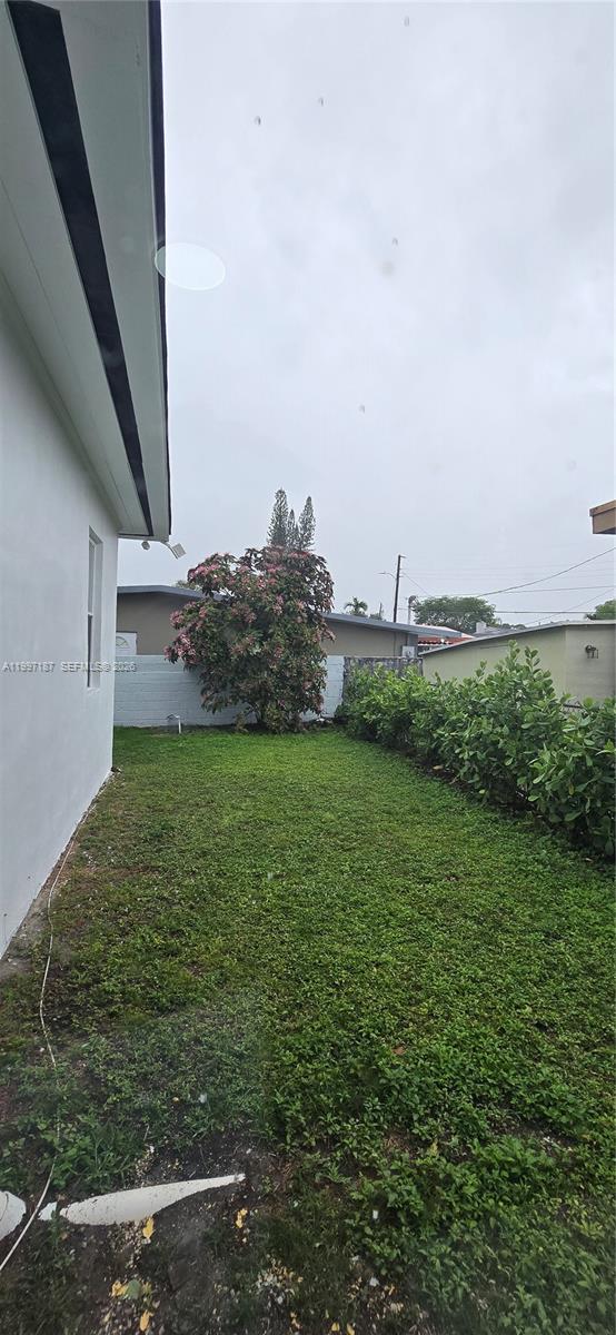 75 Southwest 32nd Court Road Miami, FL 33135 - Photo 27 of 32