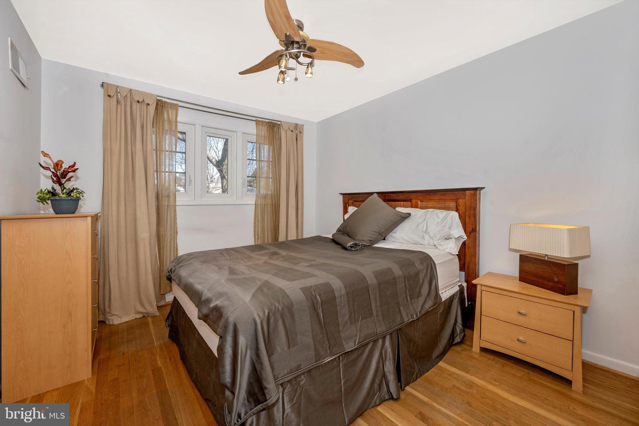 6604 Greyswood Road Bethesda, MD 20817 - Photo 21 of 61 Gallery Image 21