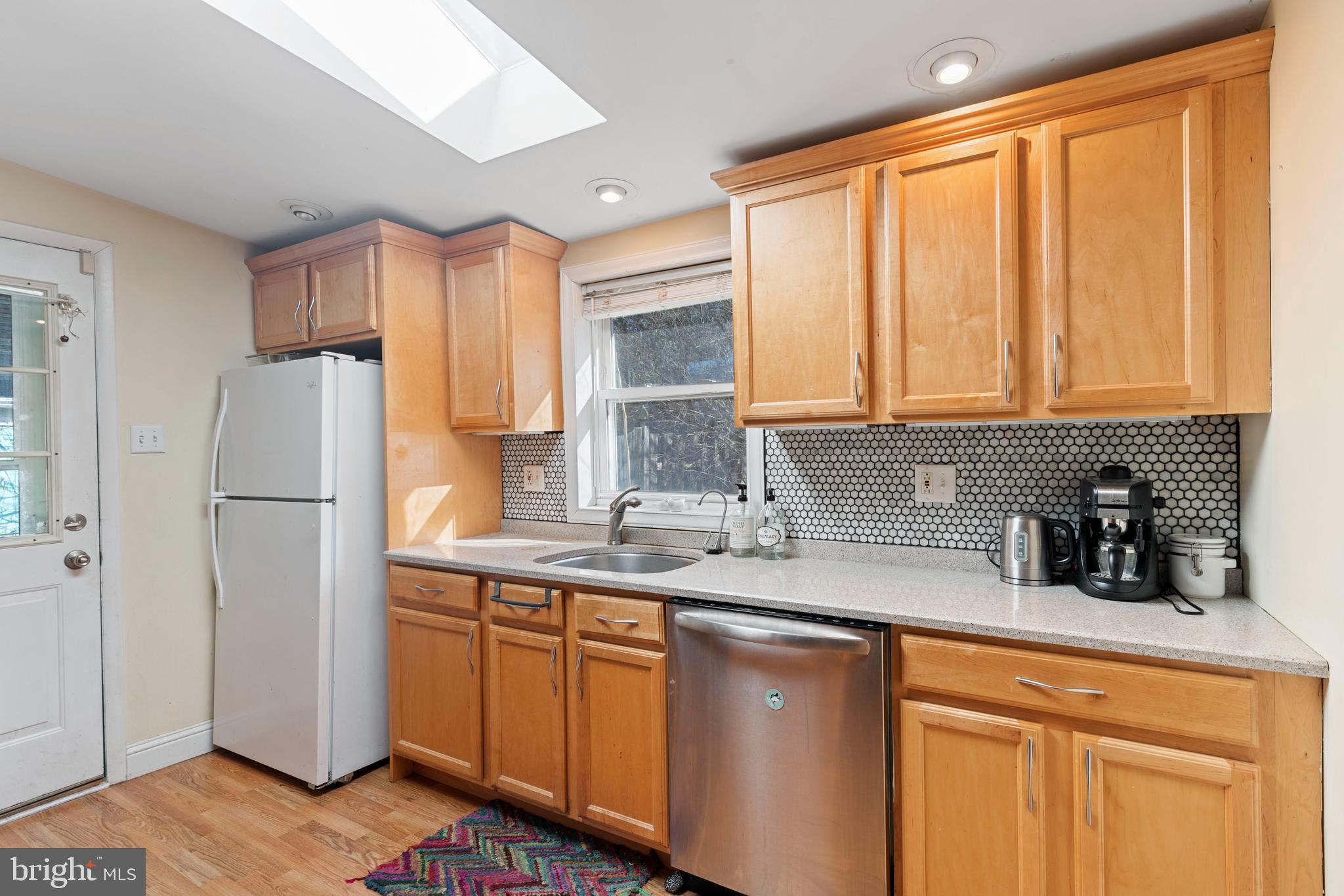 478 Ripka Street Philadelphia, PA 19128 - Photo 14 of 38 Kitchen