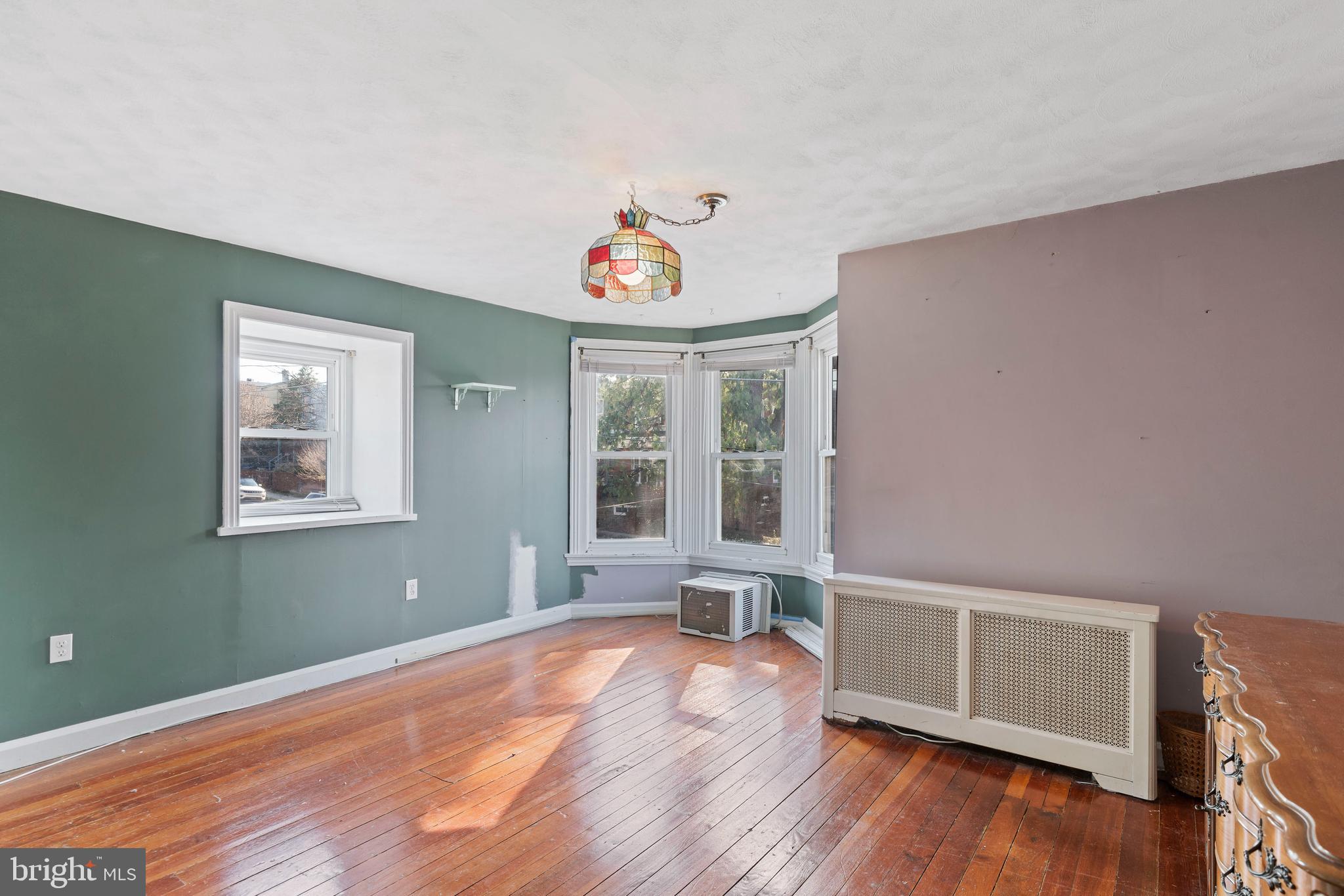 478 Ripka Street Philadelphia, PA 19128 - Photo 15 of 38 Sizable Primary Bedroom