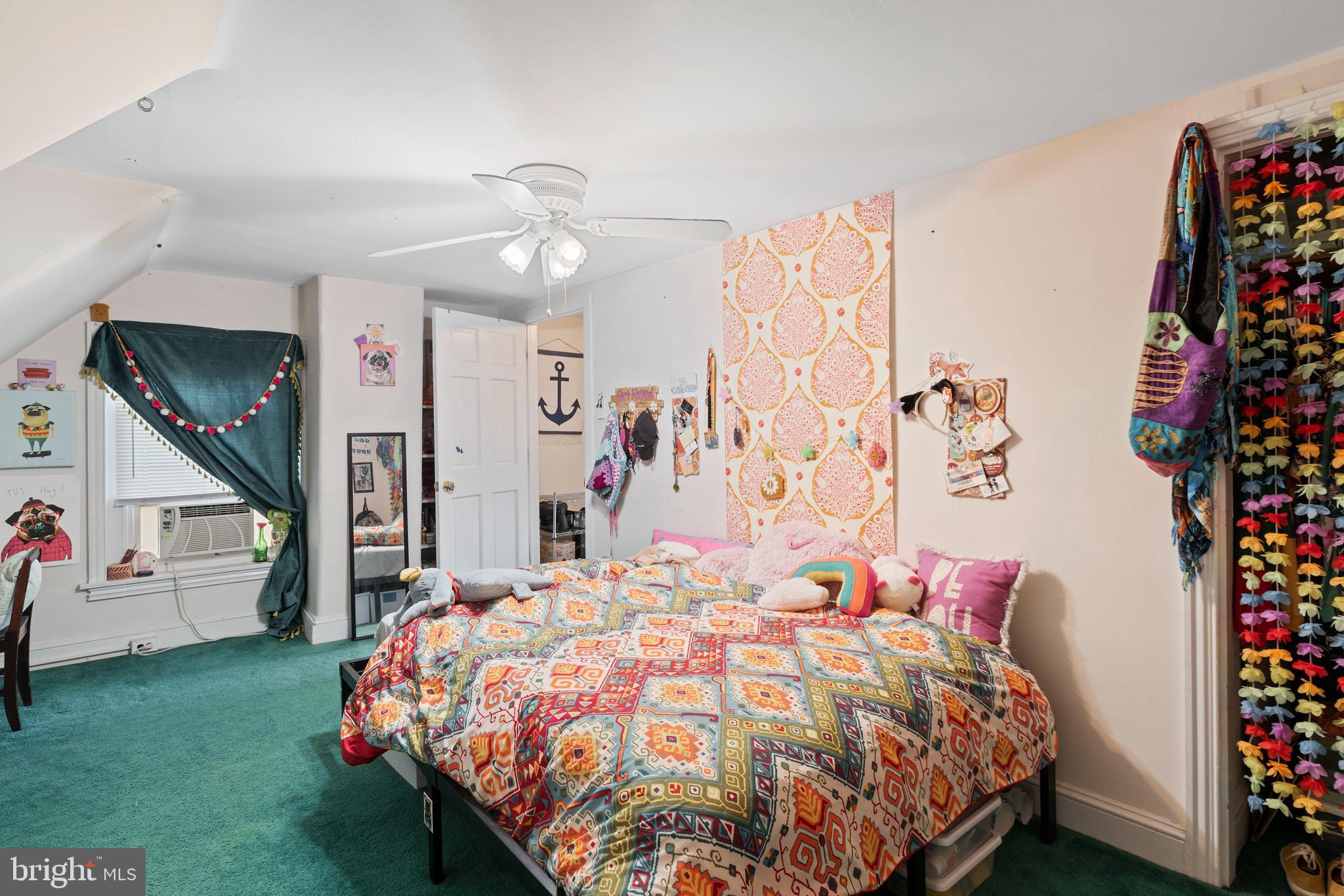 478 Ripka Street Philadelphia, PA 19128 - Photo 24 of 38 3rd Floor Bedroom