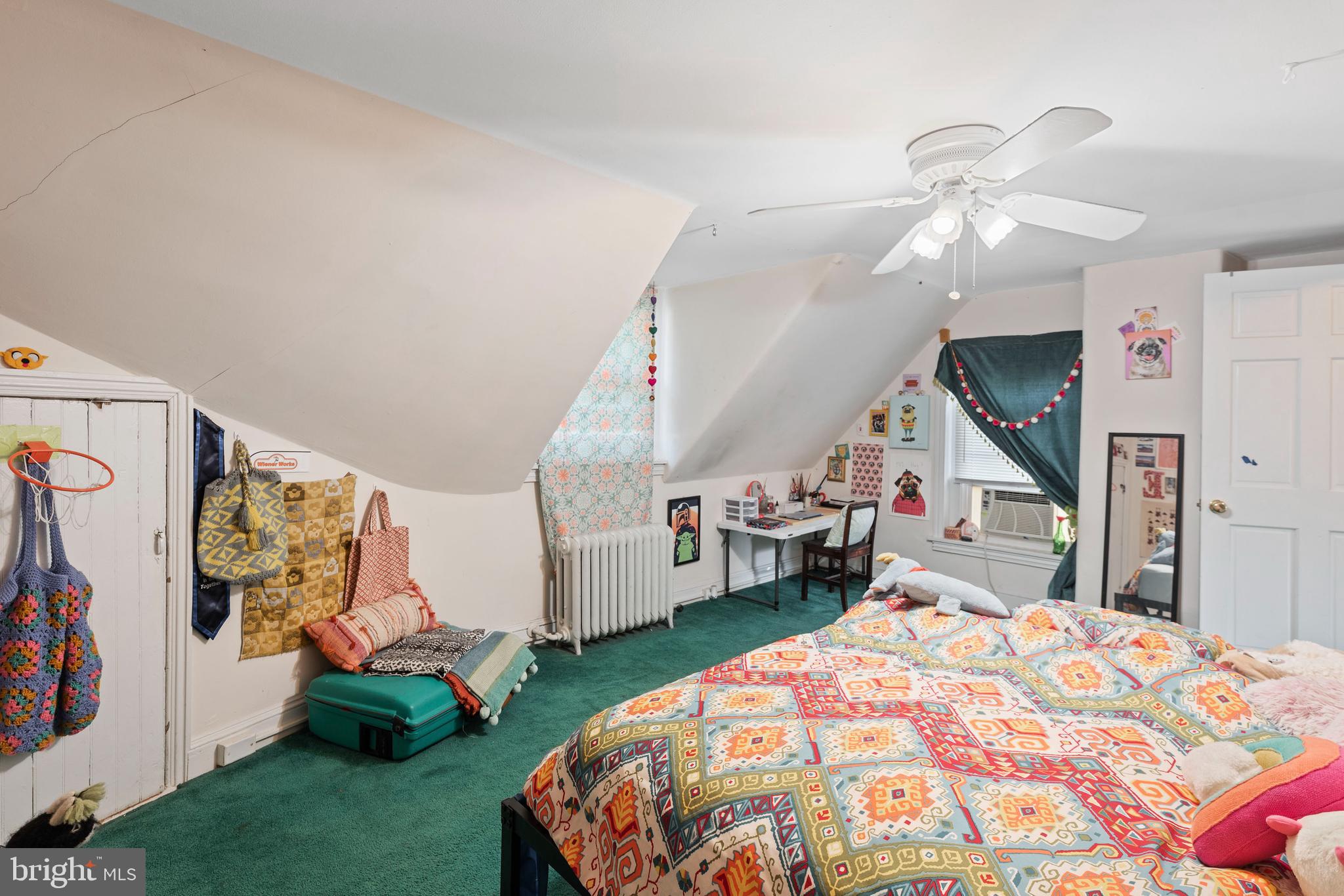 478 Ripka Street Philadelphia, PA 19128 - Photo 25 of 38 3rd Floor Bedroom