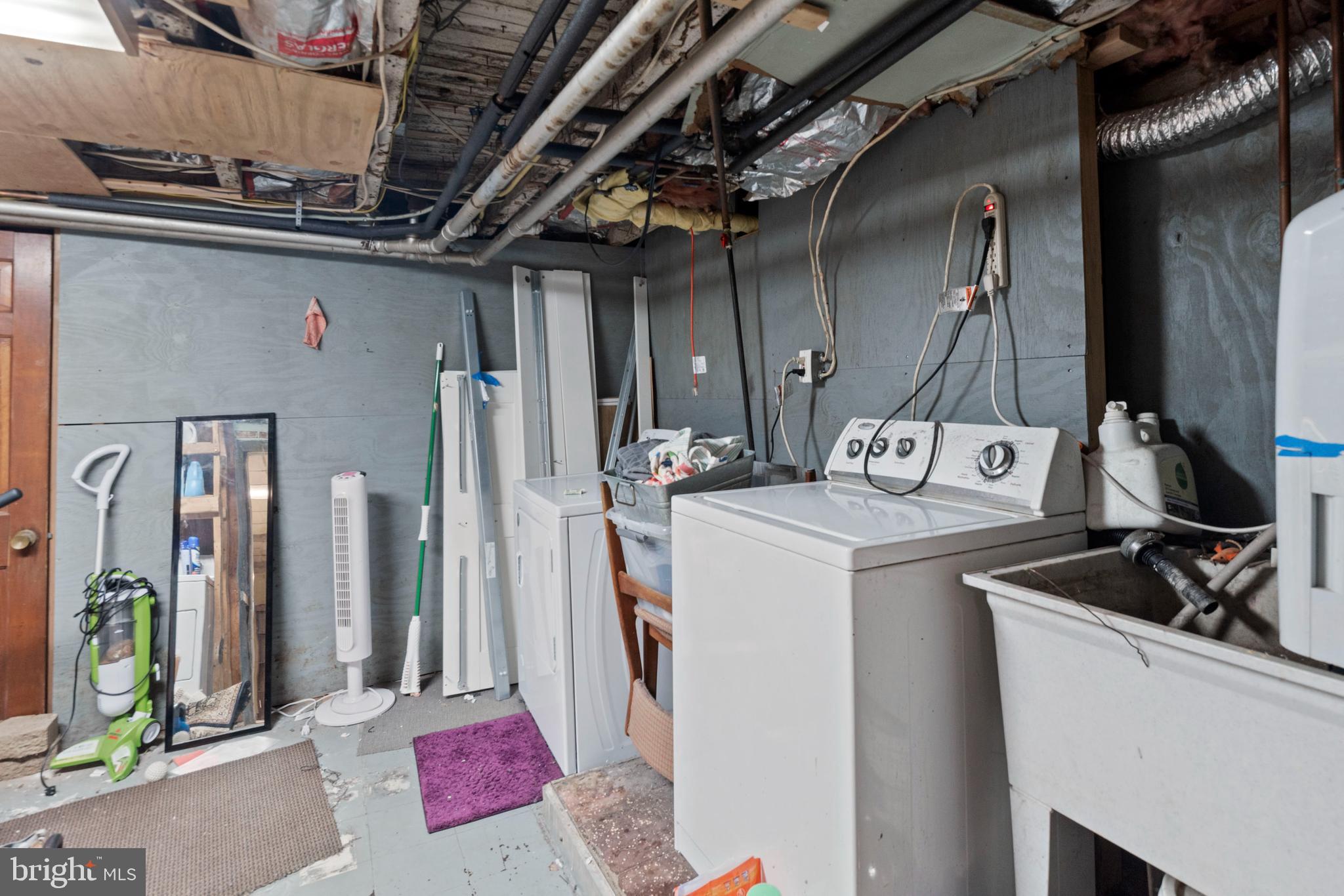 478 Ripka Street Philadelphia, PA 19128 - Photo 30 of 38 Laundry Room