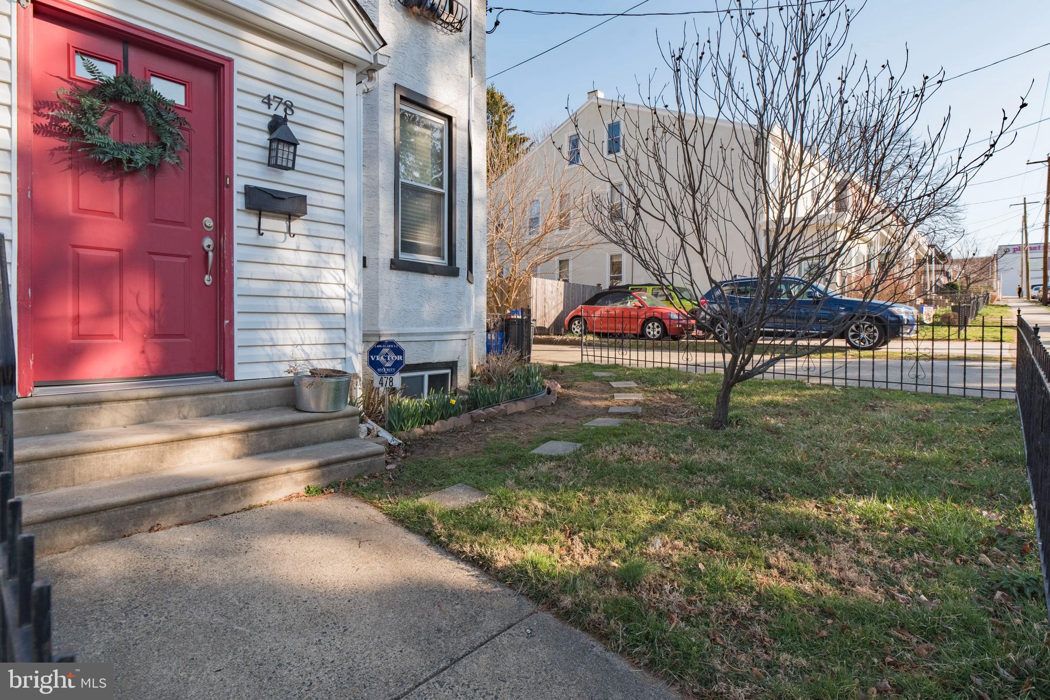 478 Ripka Street Philadelphia, PA 19128 - Photo 4 of 38 Front Yard