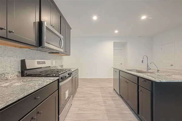 $2,350 | 2731 Willow Gulch Way, Rosenberg, TX 77469