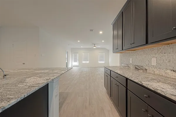 $2,350 | 2731 Willow Gulch Way, Rosenberg, TX 77469