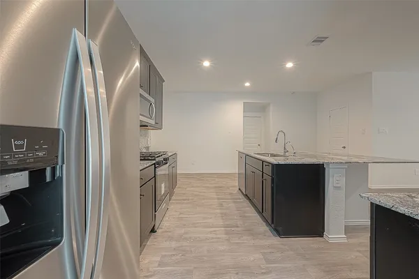 $2,350 | 2731 Willow Gulch Way, Rosenberg, TX 77469