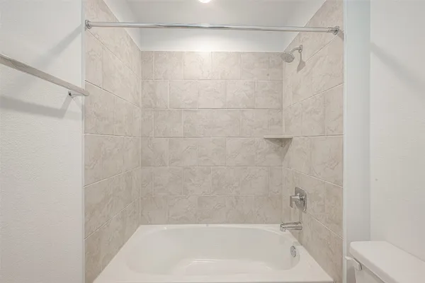 $2,350 | 2731 Willow Gulch Way, Rosenberg, TX 77469