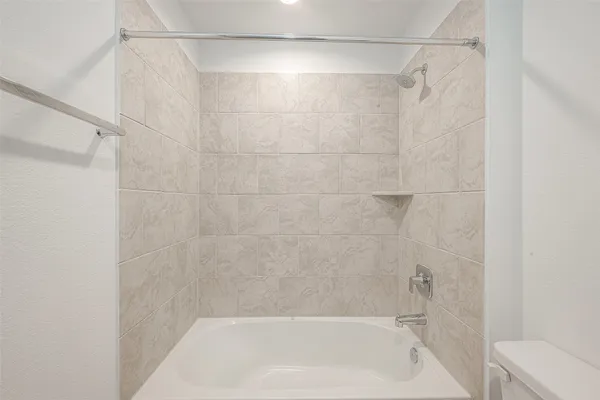 $2,400 | 2731 Willow Gulch Way, Rosenberg, TX 77469