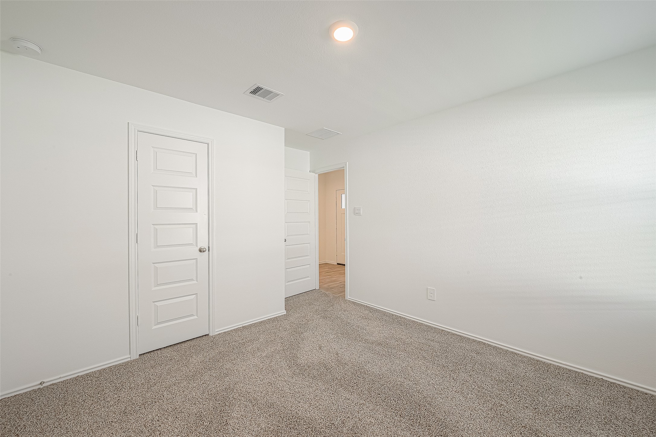 2731 Willow Gulch Way Rosenberg, TX 77469 - Photo 32 of 50 an empty room with closet area