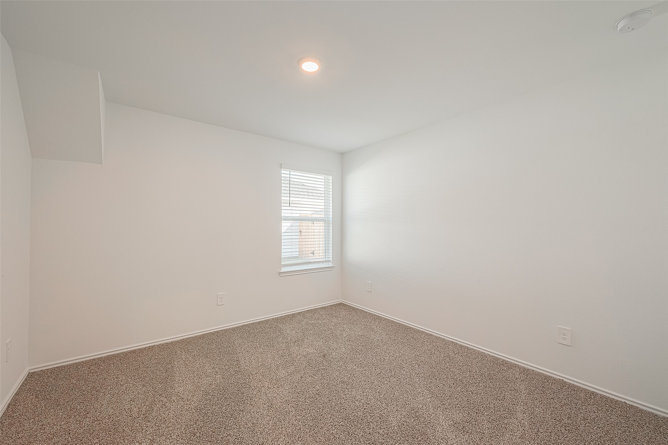 2731 Willow Gulch Way Rosenberg, TX 77469 - Photo 34 of 50 an empty room with a window