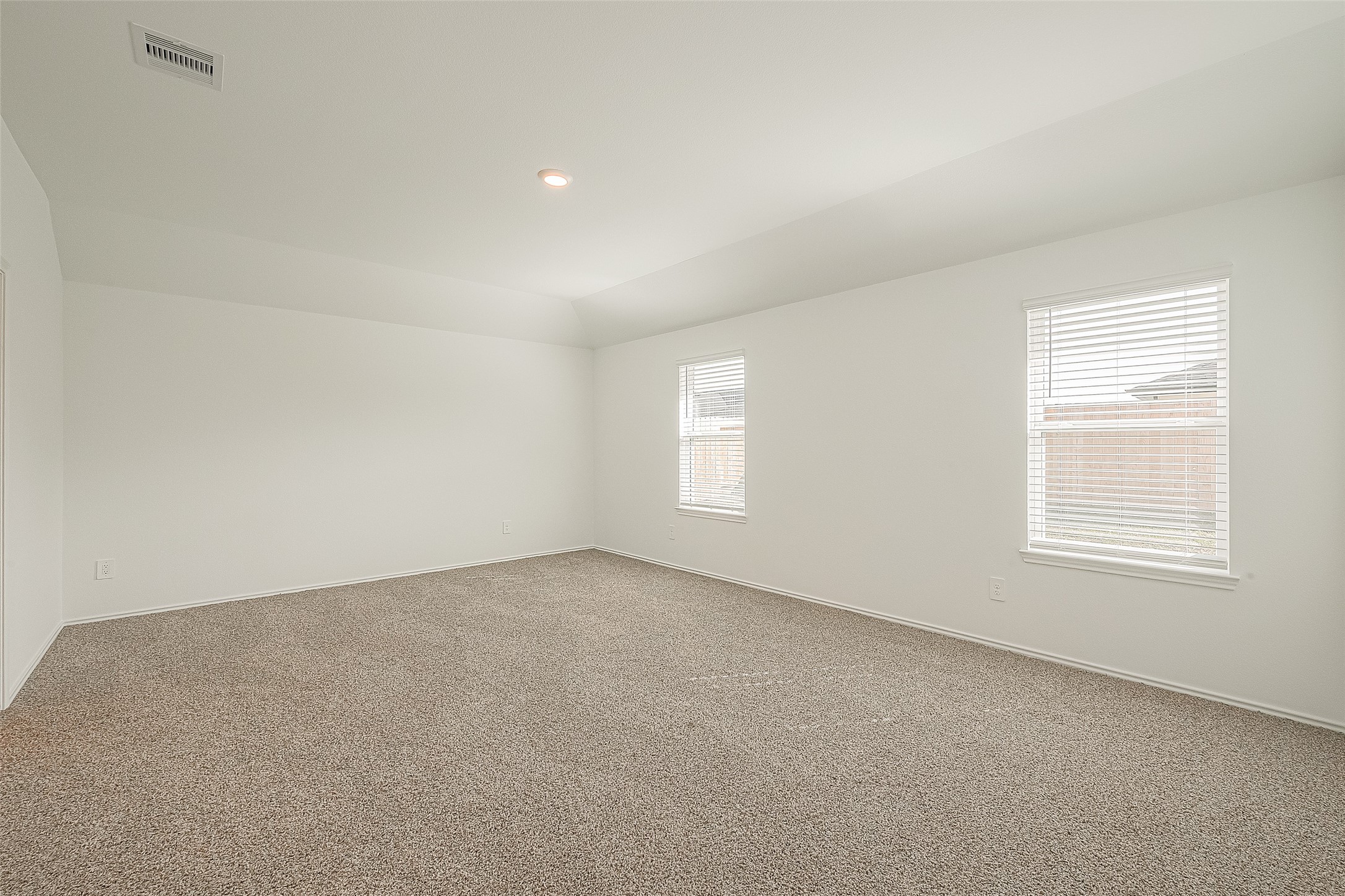 2731 Willow Gulch Way Rosenberg, TX 77469 - Photo 37 of 50 an empty room with a window