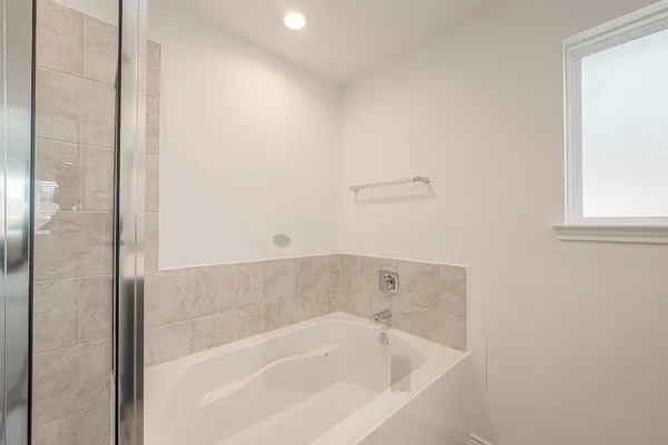 $2,400 | 2731 Willow Gulch Way, Rosenberg, TX 77469