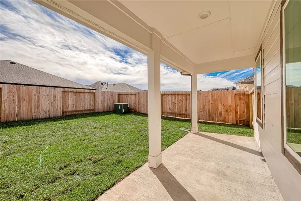 $2,350 | 2731 Willow Gulch Way, Rosenberg, TX 77469
