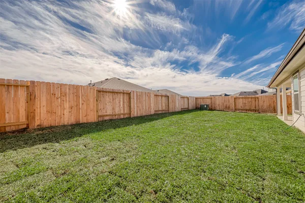 $2,400 | 2731 Willow Gulch Way, Rosenberg, TX 77469