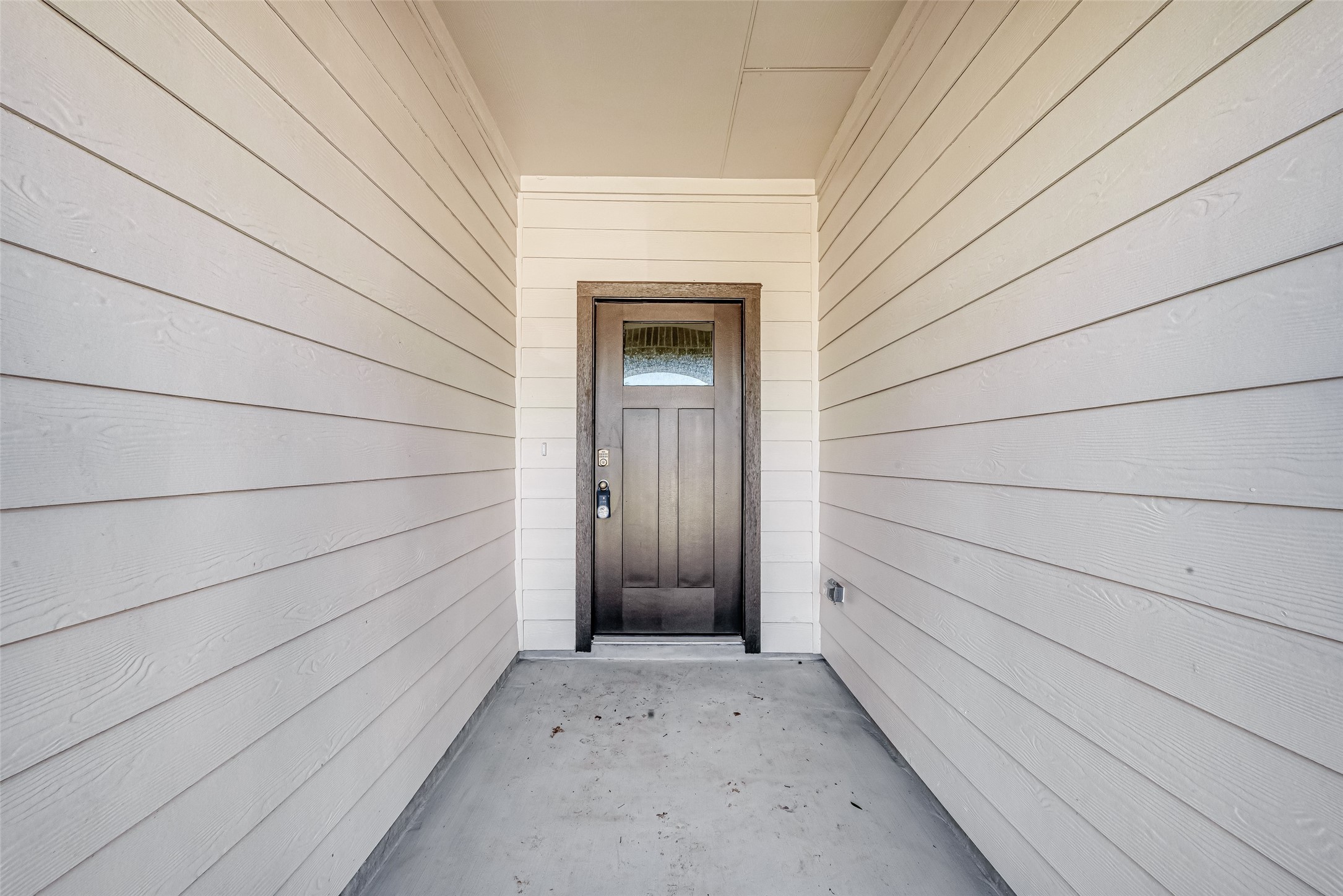2731 Willow Gulch Way Rosenberg, TX 77469 - Photo 6 of 50 a view of a wooden door of a house
