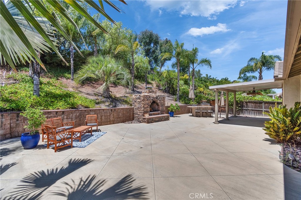 23665 Pomelo Road Corona, CA 92883 - Photo 33 of 43