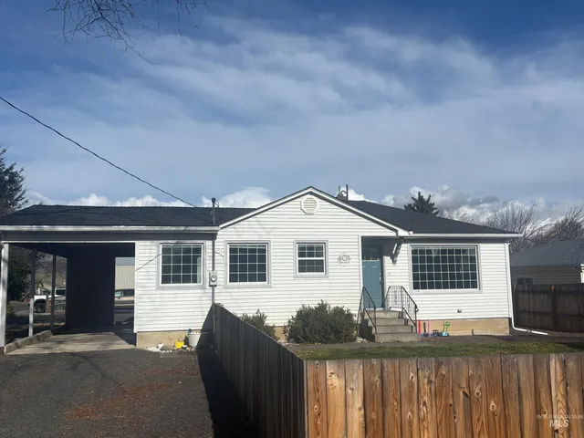 $420,000 | 601 Cedar Avenue, Lewiston, ID 83501
