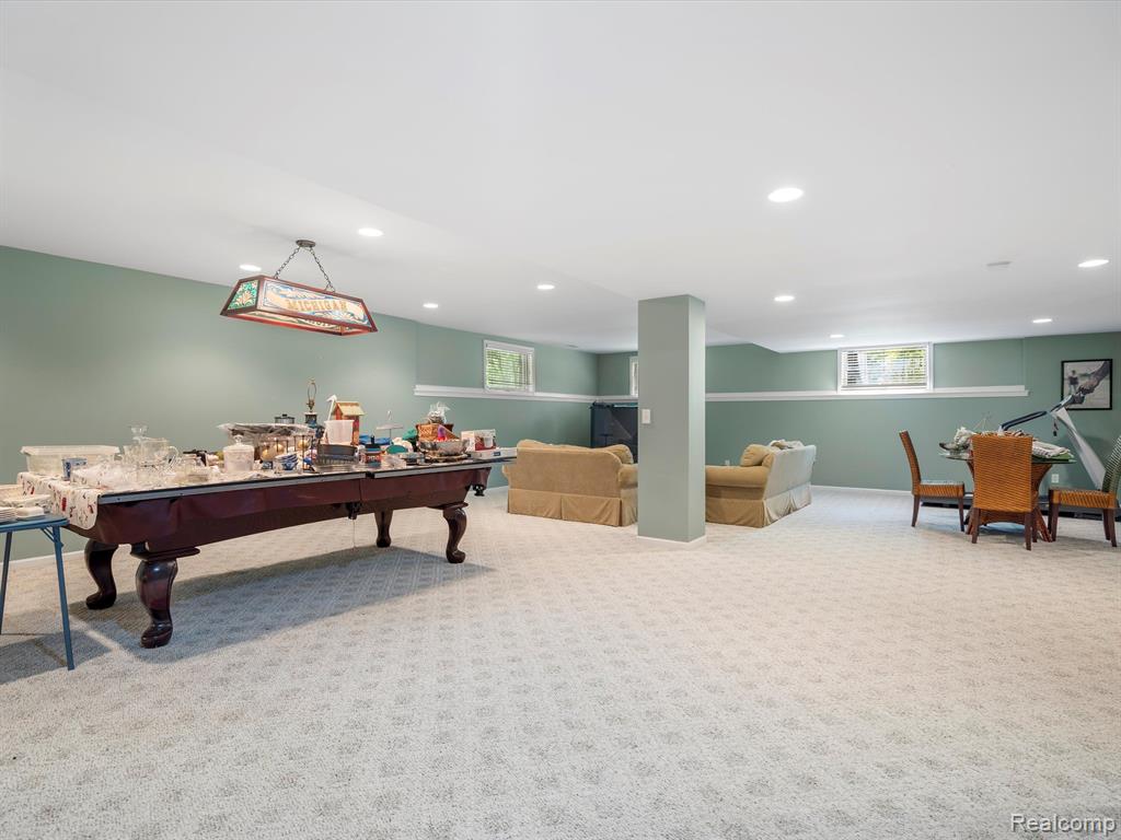 1331 Avon Circle West Rochester Hills, MI 48309 - Photo 33 of 54