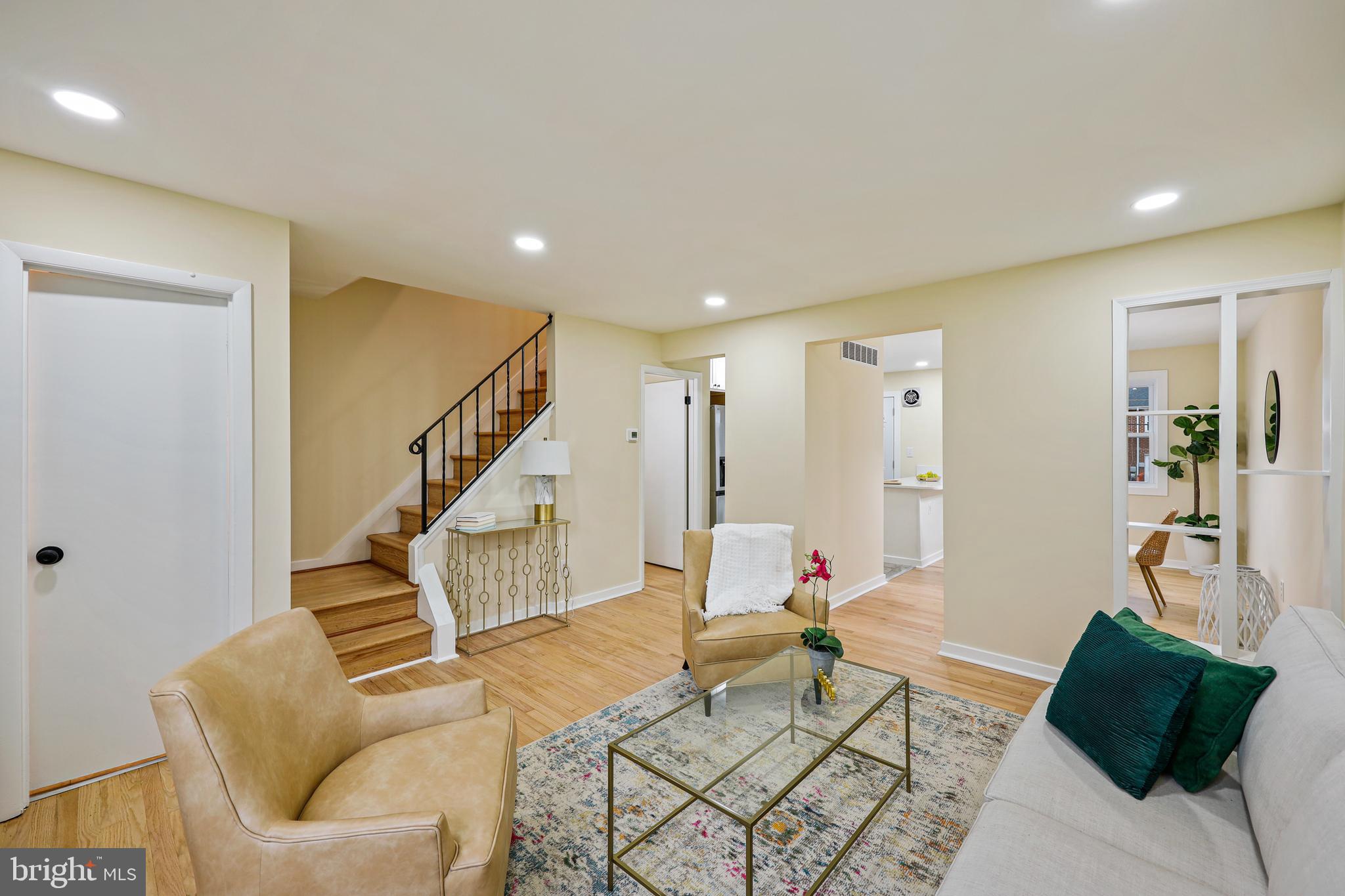 4353 Crest Heights Road Baltimore, MD 21215 - Photo 4 of 35 Gallery Image 4