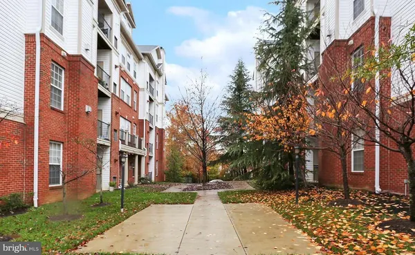 $624,900 | 11508 Sperrin Circle, Fairfax, VA 22030