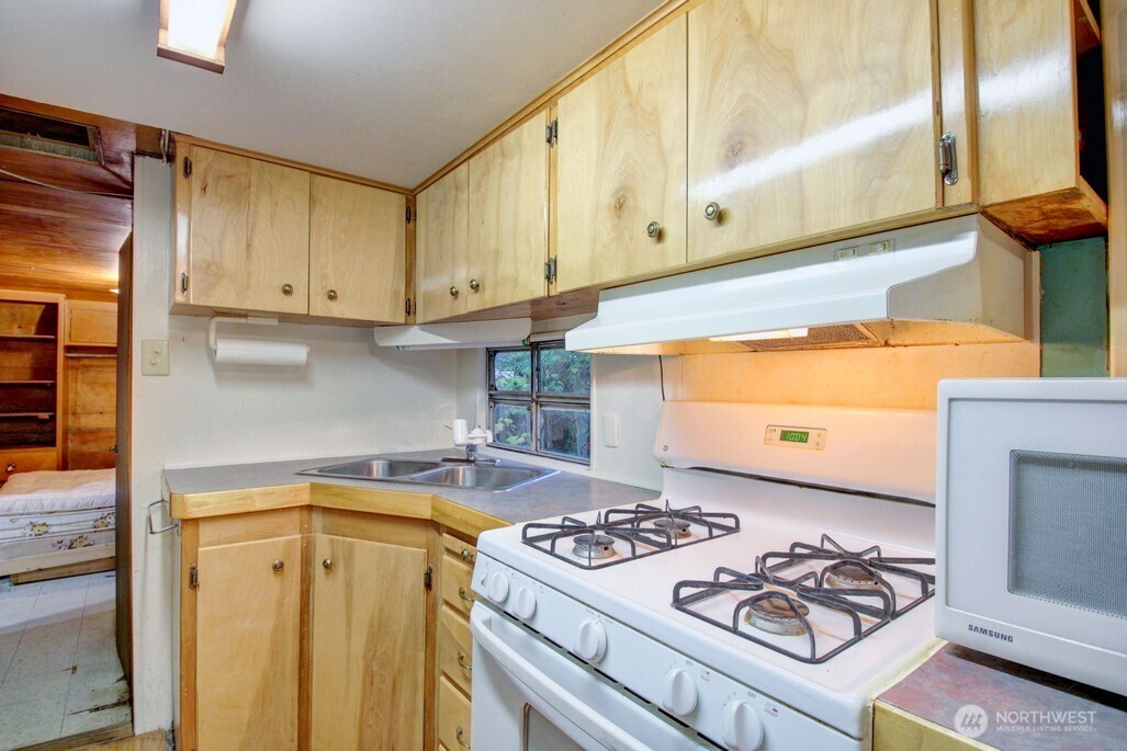 89 Sunset Circle Maple Falls, WA 98266 - Photo 21 of 39