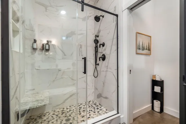 $1,099,000 | 17 Moose Rdg Road, Rangeley, ME 04970