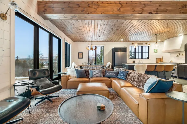 $1,099,000 | 17 Moose Rdg Road, Rangeley, ME 04970