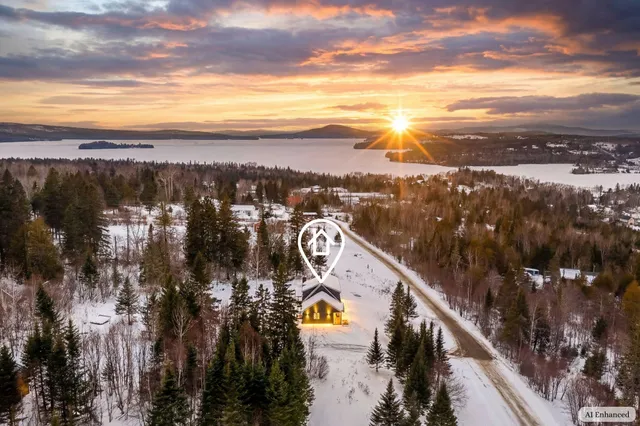 $1,099,000 | 17 Moose Rdg Road, Rangeley, ME 04970