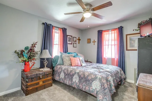 $1,250,000 | 207 Trails End, Poolville, TX 76487