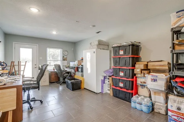 $1,250,000 | 207 Trails End, Poolville, TX 76487