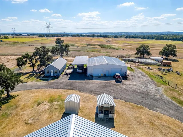 $1,250,000 | 207 Trails End, Poolville, TX 76487