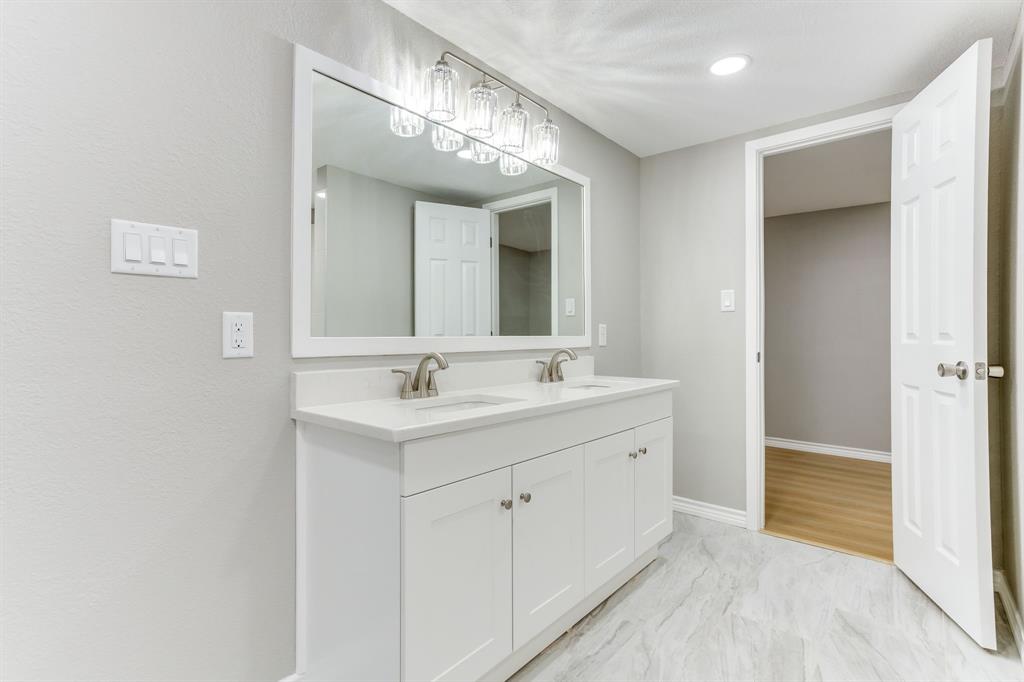 2709 Springbrooke Drive Hurst, TX 76054 - Photo 30 of 40