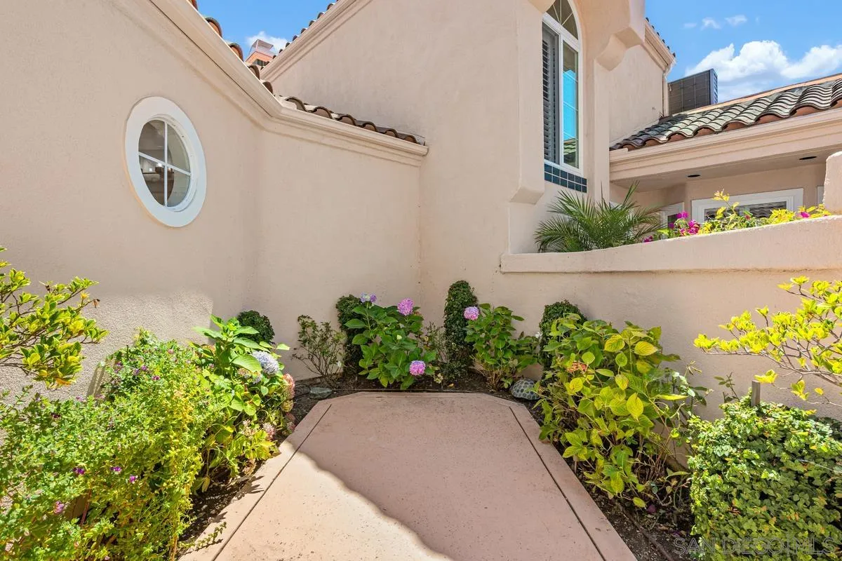1201 Rue St Jean San Marcos, CA 92078 - Photo 4 of 73