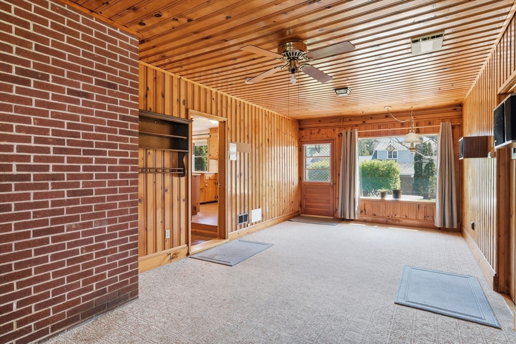 33 Druid Hill Road Springfield, MA 01129 - Photo 17 of 40
